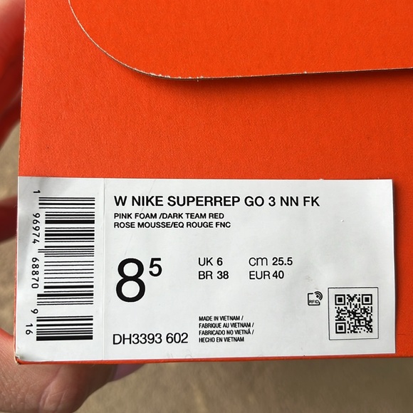 Brand new Nike Superrep Go 3 tennis shoes - Picture 16 of 16